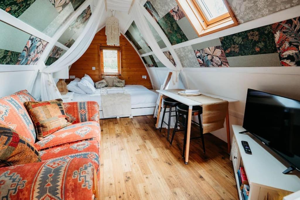 Robin Nest - Cosy Shepherd'S Hut Hideaway Callington Zewnętrze zdjęcie