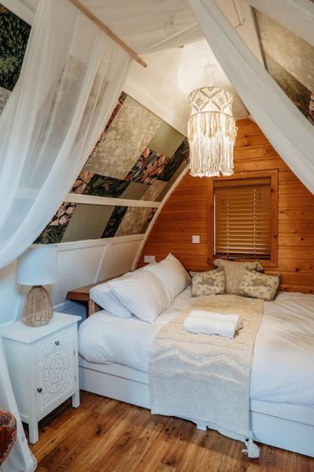Robin Nest - Cosy Shepherd'S Hut Hideaway Callington Zewnętrze zdjęcie